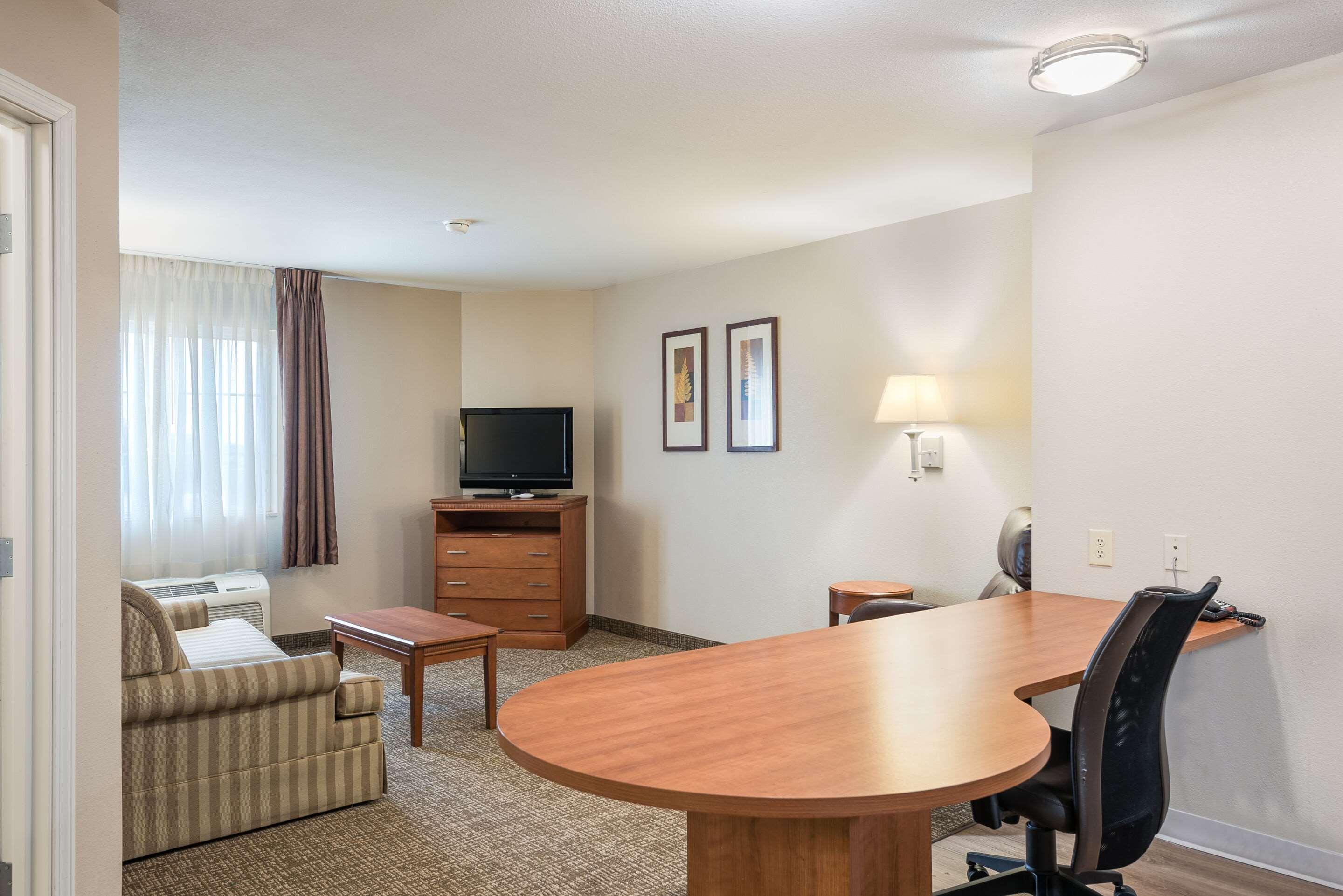 Suburban Extended Stay Hotel Waterloo - Cedar Falls - Cedar Valley 외부 사진