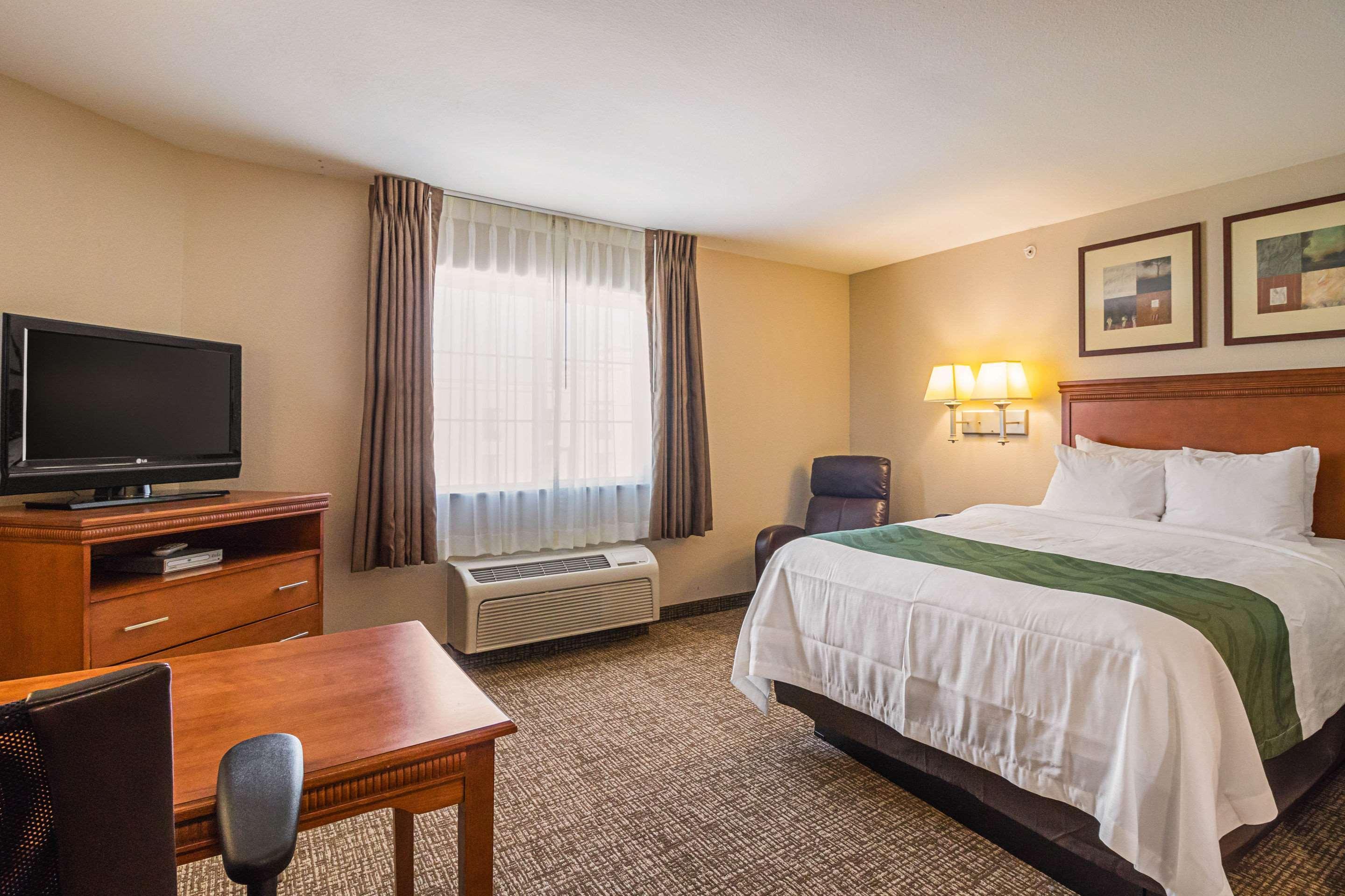 Suburban Extended Stay Hotel Waterloo - Cedar Falls - Cedar Valley 외부 사진