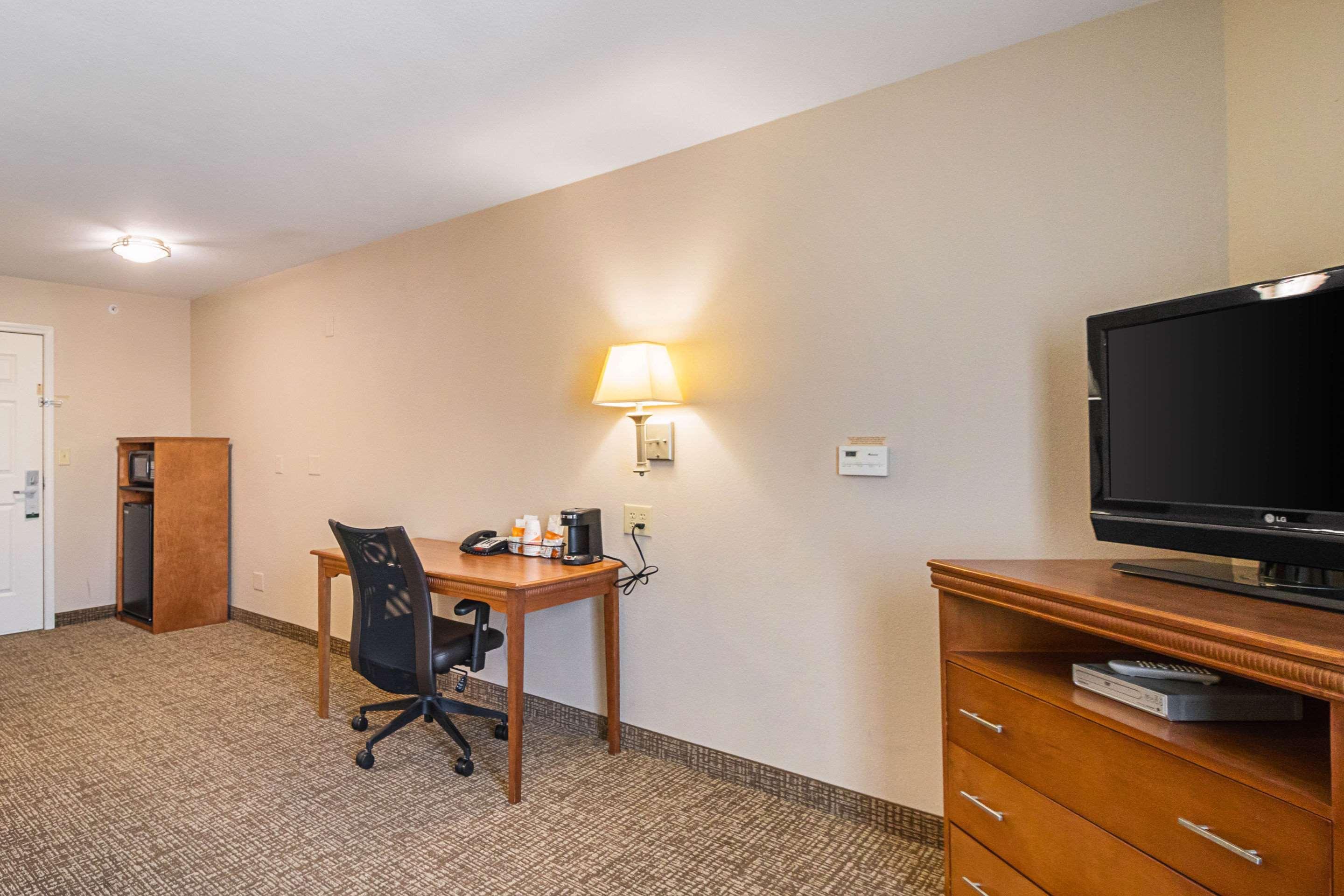 Suburban Extended Stay Hotel Waterloo - Cedar Falls - Cedar Valley 외부 사진